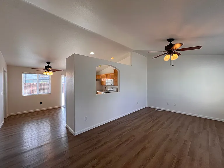 122 Prairie Ln — Photo 12