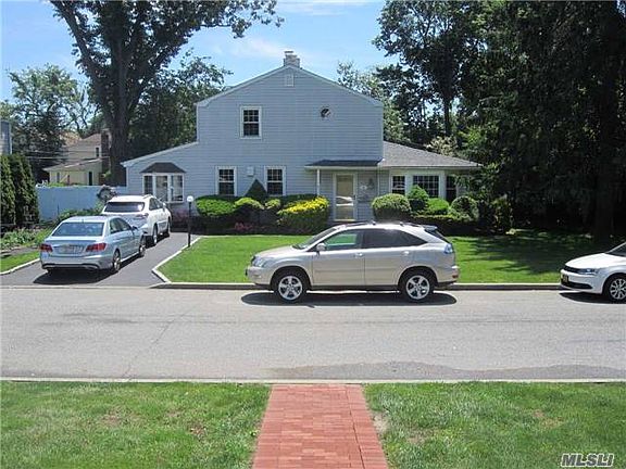 3rd image of 18 Hickory Ln