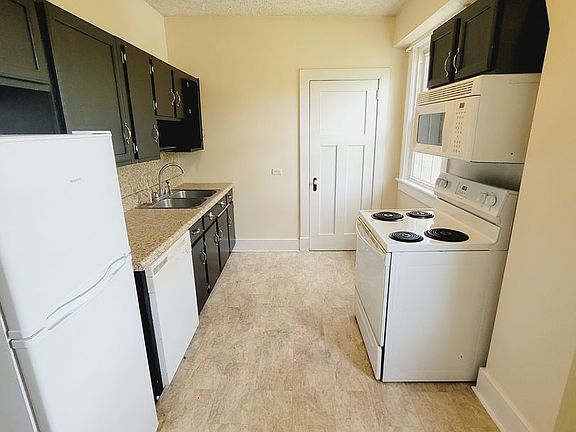 2nd image of 145 N Princeton Cir #32