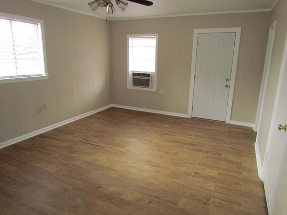 2nd image of 509 F E Sellers Hwy APT A & B