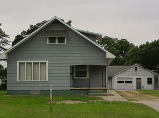 634 7th St, Phillipsburg, KS 67661
