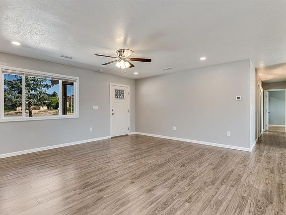 4th image of 2661 Calle Primavera