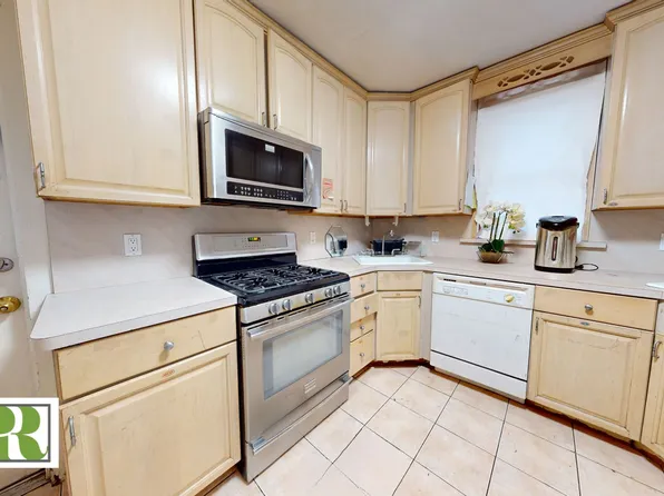 1327 East 34th Street image 5 of 6