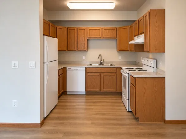6604 Elmwood Ave #210, Middleton, WI 53562