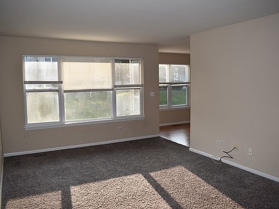3rd image of 1012 Lincolnshire Ct APT B