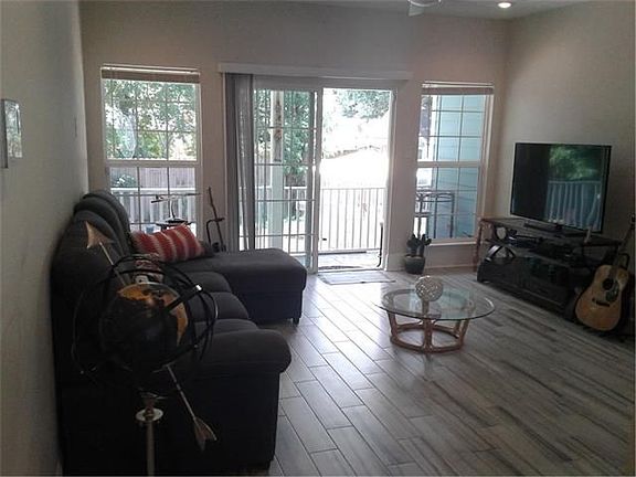 5th image of 8429 Edinburgh St