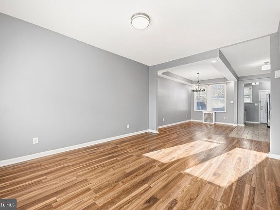 4th image of 1152 Gorsuch Ave