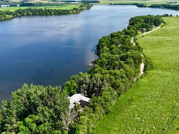 11124 Nine Mile Rd, Veblen, SD 57270