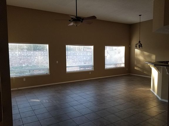 4th image of 608 Missy Ct