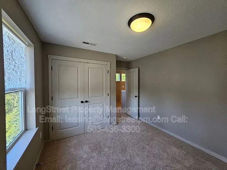 6458 NE 8th Ave — Photo 24