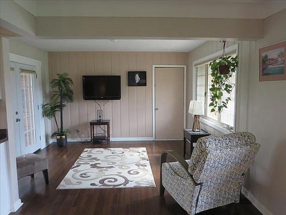 Living Room 21x13