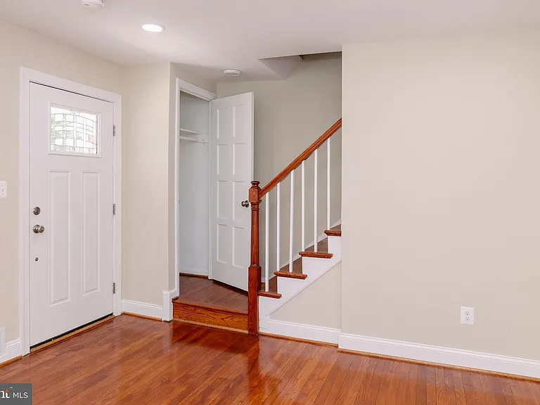 632 Faraday Pl NE — Photo 12