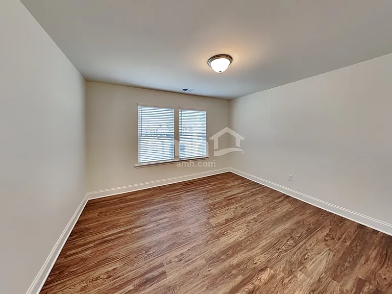 597 Slew Dr — Photo 19