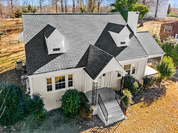 807 Shamrock Rd, Asheboro, NC 27203