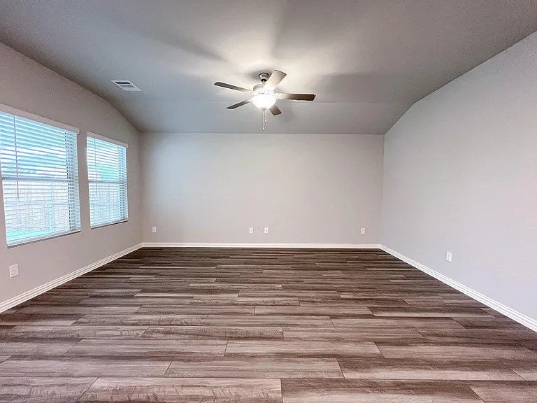 1204 Blue Ridge Pl — Photo 14