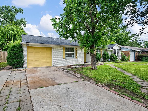 3rd image of 5718 Greencraig Dr