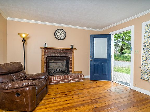 5th image of 48 Clay Hill Church Ln