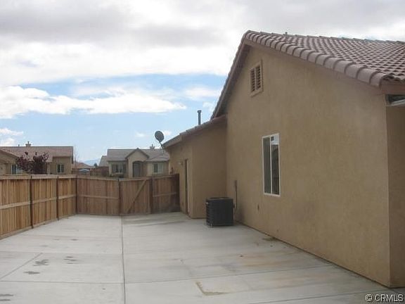 4th image of 15636 Moccasin Ct