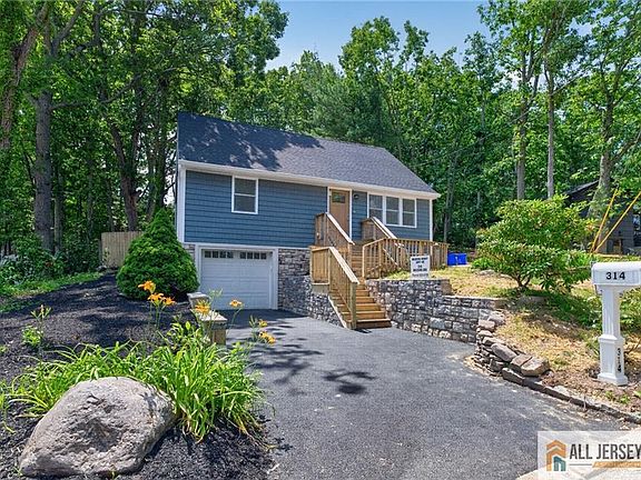 4th image of 314 Hillside Dr