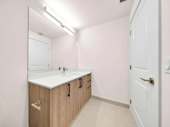 4301 NW 7th St, Miami, FL 33126