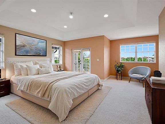 5th image of 14443 SW 12th Ln