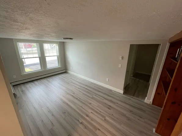 99 Summer St #5, Bristol, NH 03222