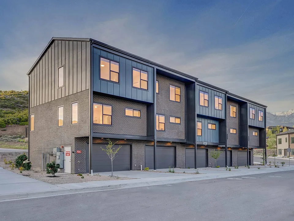 Trailside Townhomes