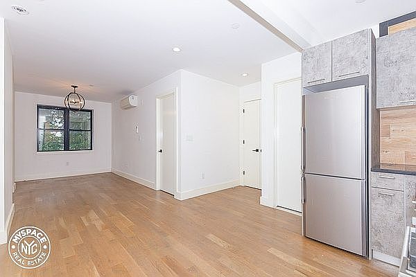 1st image of 826 Saint Johns Pl #9J