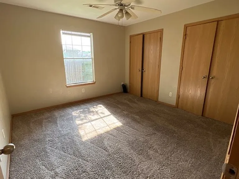 2725 Ponchartrain St — Photo 7