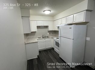 325 Ash St APT 8, Carlisle, IA 50047