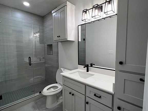 4th image of 2621 S Neel Dr #6