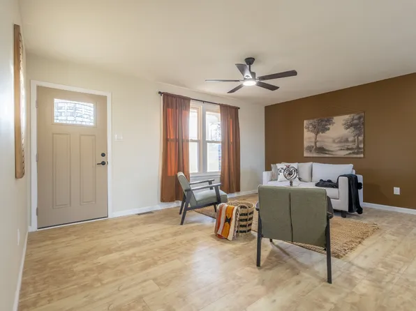 205 Hazelnut Ct, Clarksville, TN 37042