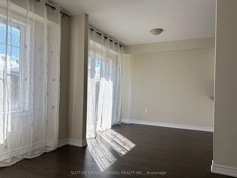 116 Knight St — Photo 6