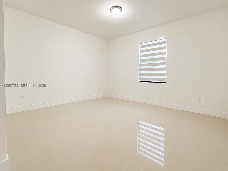 14602 SW 23rd Ter — Photo 8