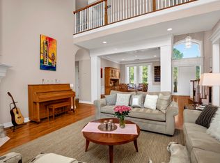 3122 Hillside Dr, Highland Village, TX 75077
