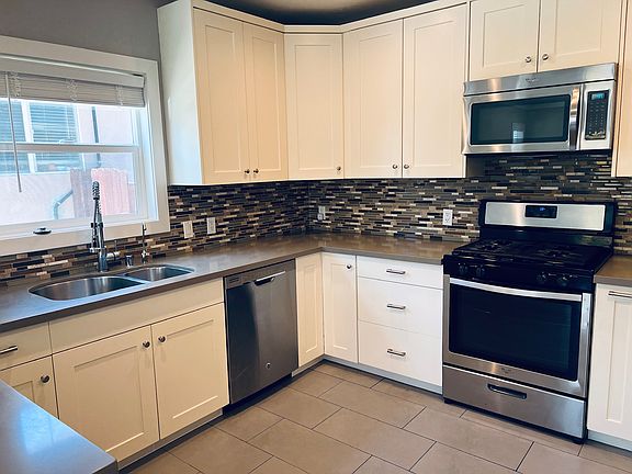 3rd image of 28 Cecil Ave