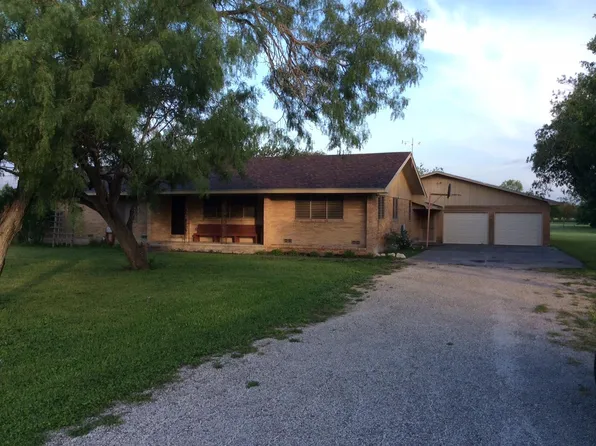 1002 Juniper Ave, Bishop, TX 78343