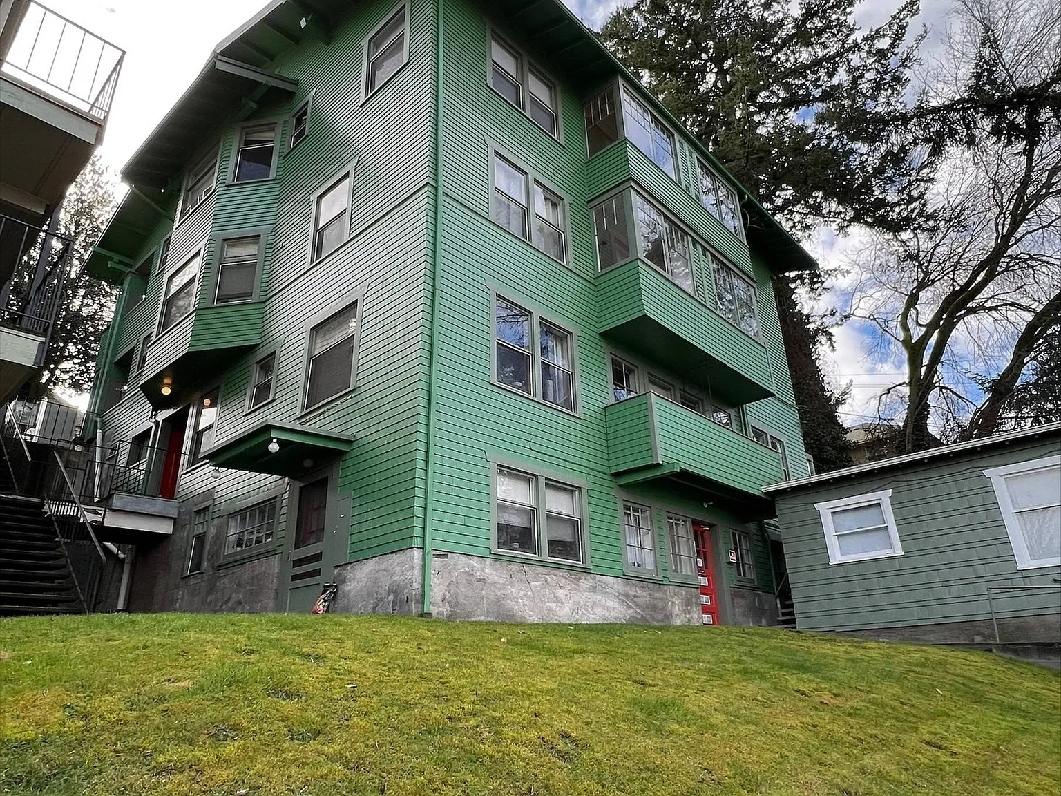 Forest Hill Apartments — Photo 4
