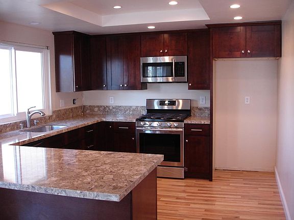 Remodeled kitchen, new counter tops, stainless steel range,