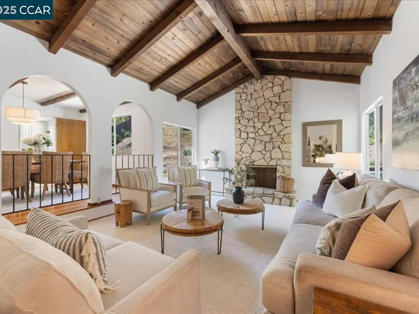 3900 Campolindo Dr, Moraga, CA 94556