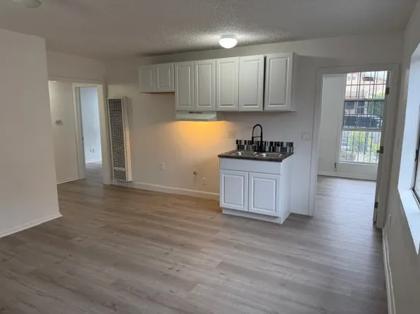 423 E 82nd St #1, Los Angeles, CA 90003