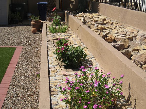 4th image of 1025 N Camino Miraflores