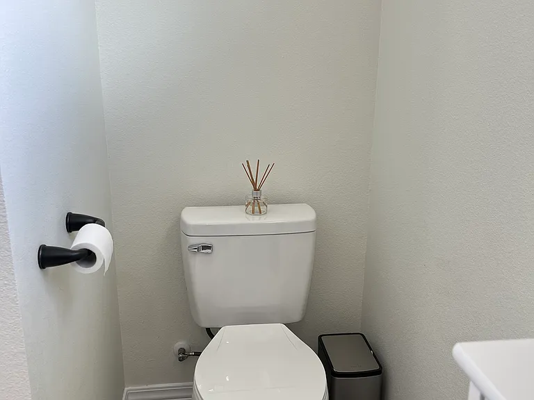 1840 Skyline Dr — Photo 9