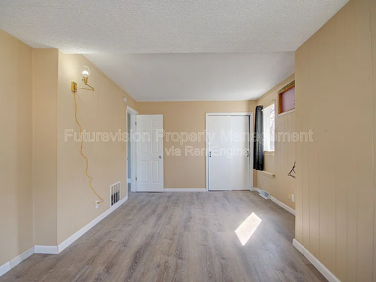 920 Jasper St #1 — Photo 7