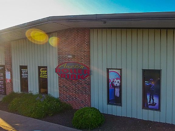 Grab your skates and enjoy hours of fun at the Austin Roller Rink, just 4 minutes away.