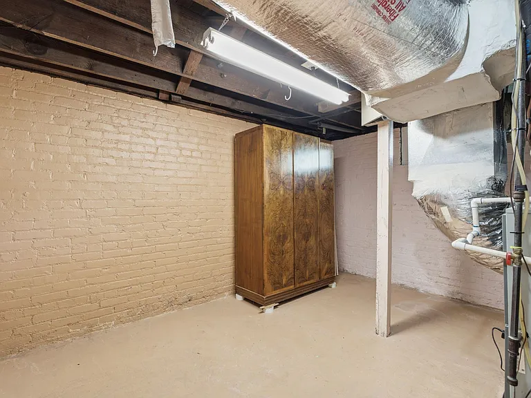 1301 Clarke St — Photo 29