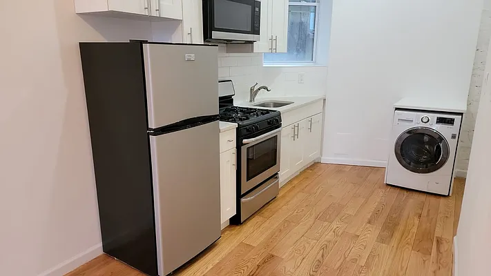 Rented by CNC-Assets | media 25