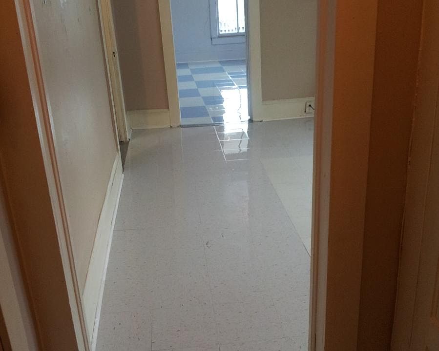 1st image of 334 E Park Ave