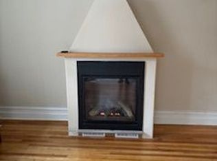 3 Elm St, Ottawa, ON K1R 6M9