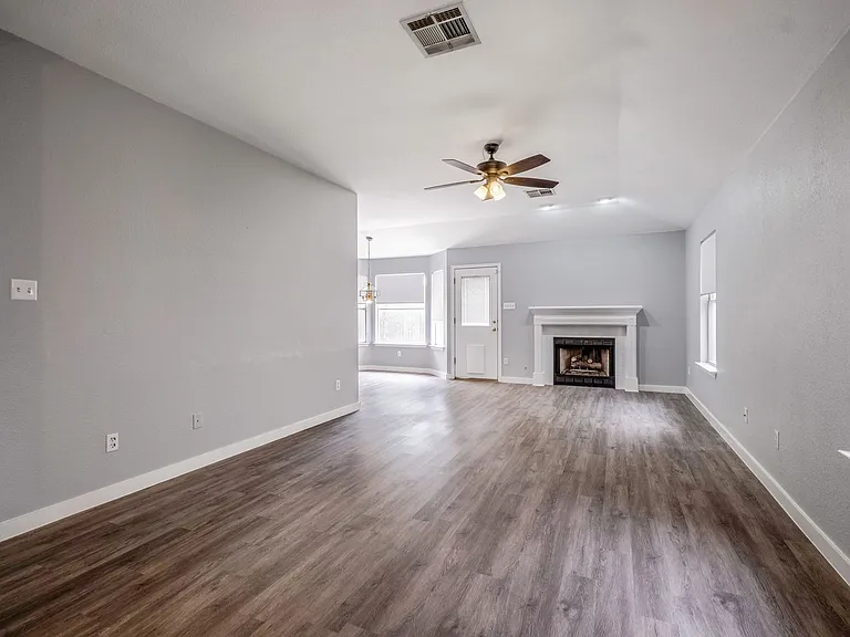 3413 Ruby Red Dr — Photo 22